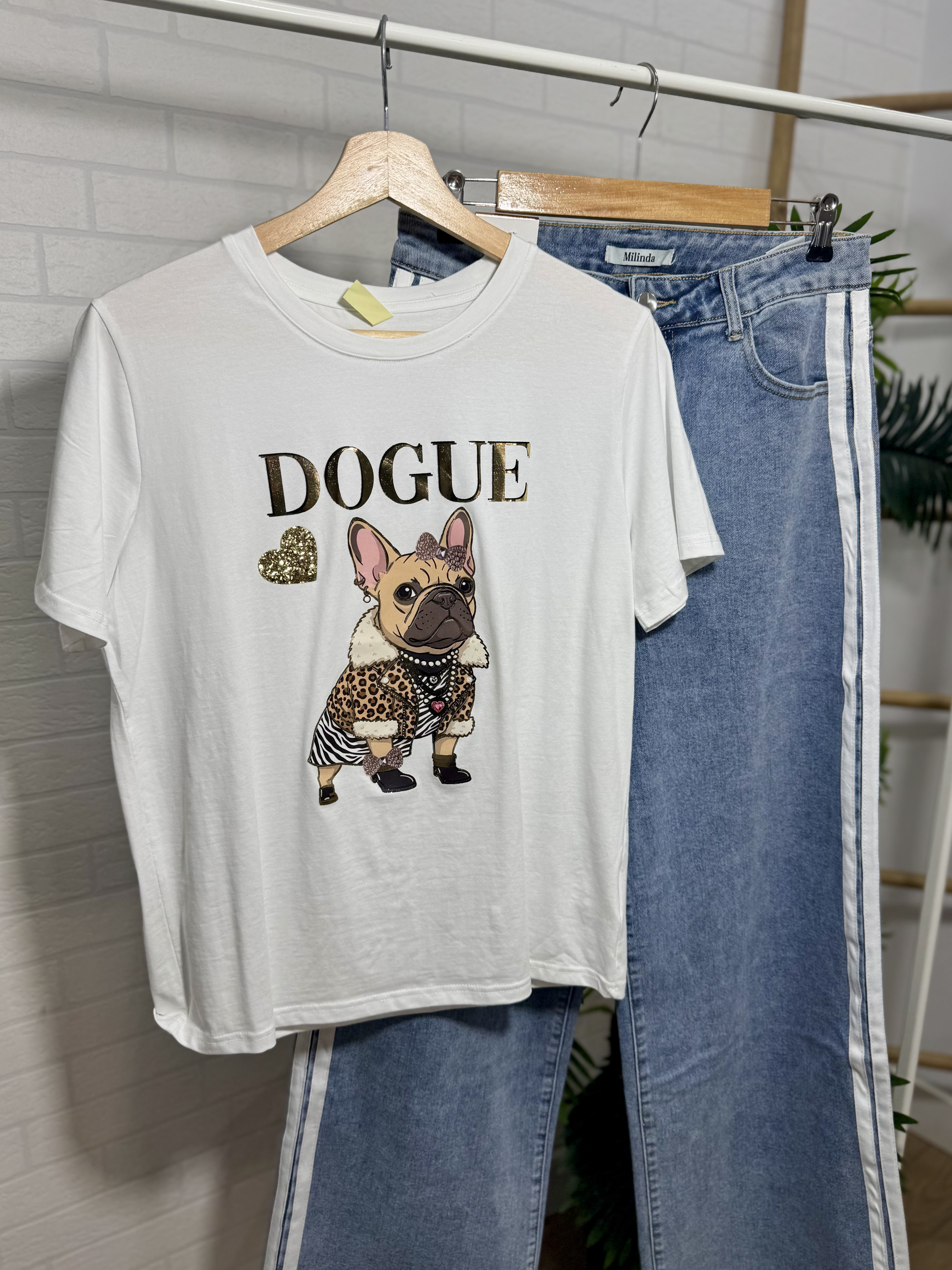 CAMISETA DOGUE